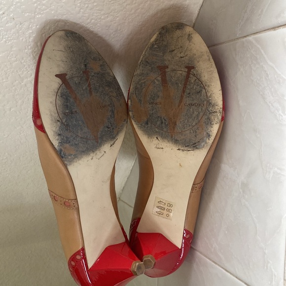 Vince Camuto leather peep toe heels - Picture 7 of 9